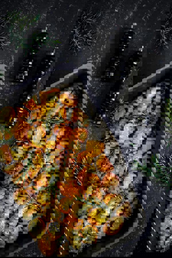 MasterClass Smart Space Seven-Piece Non-Stick Stackable Baking Equipment Set