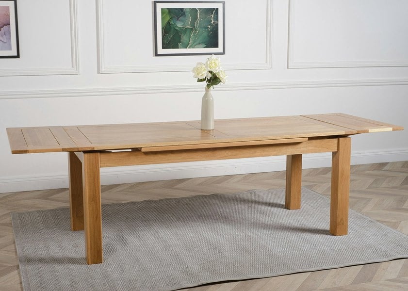 That's Furniture Richmond Solid Oak Extendable Dining Table - 200 to 280cm