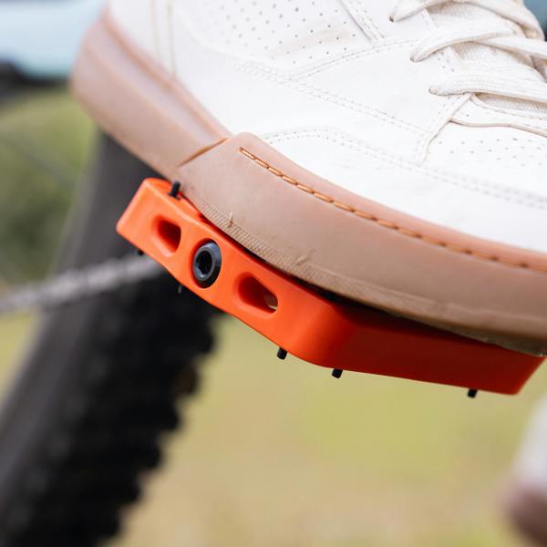 Oxford Stomp Nylon Flat Pedals Orange