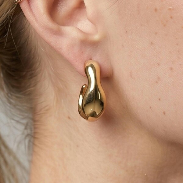 Uchi & Soto Nami Gold Wave Hoops