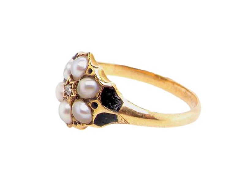 Vintage Tom A pretty Victorian pearl cluster dress ring