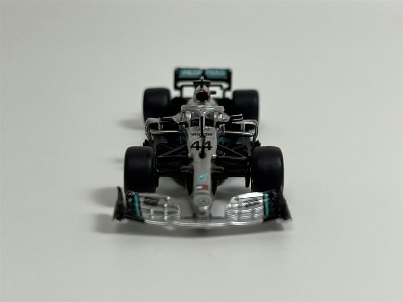 Tarmac Lewis Hamilton #44 Barcelona Pre-season Testing 2020 1:64 Tarmac Works IXO T64GF036LH2