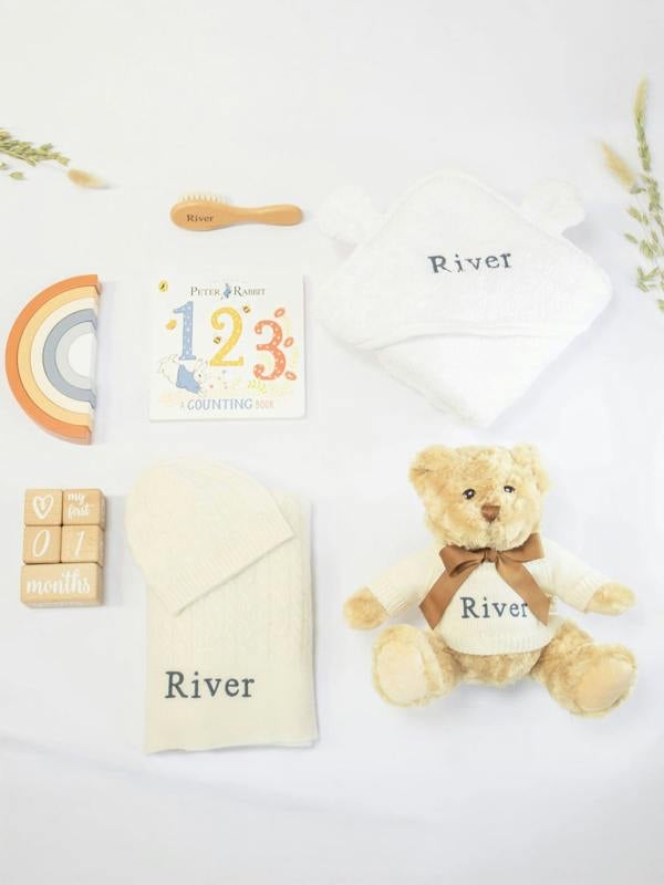 The Baby Gifting Company Ultimate Luxury Cashmere Gift Set in Ivory