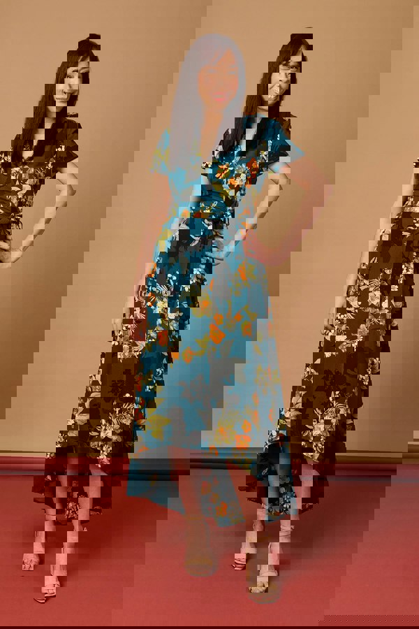 Teal | Floral High Low Wrap Maxi Dress : Akari is 5'9"/175 cm and wears UK10/EU38/US6/AUS10