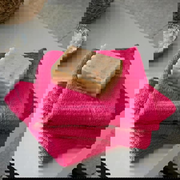 Catherine Lansfield Zero Twist Cotton Face Cloth Pair Hot Pink