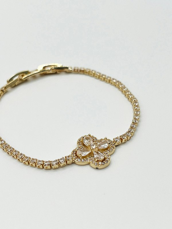 SVNX Clover Diamante Bracelet in Gold Colour - Gift Boxed