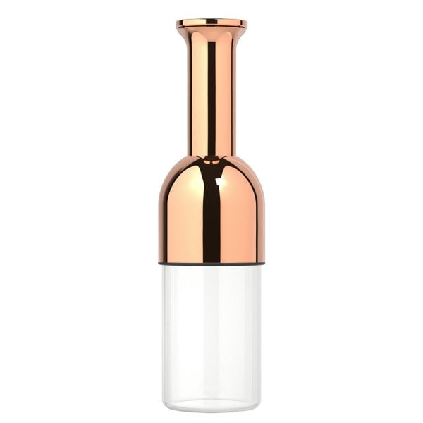 the eto wine decanter in copper: mirror finish