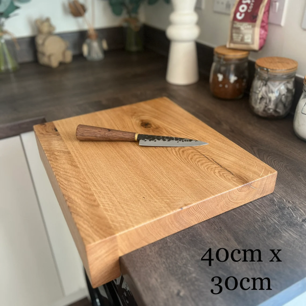Giraffes & Craftz XL Lipped Oak Chopping Block - Solid Oak Dough Board Counter Top Chopping Board