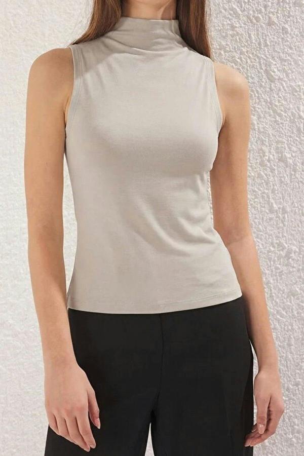 WOVCOR High Neck Regular Length Knitted Blouse