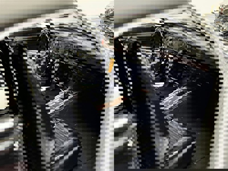 Greenlight 1970 Dodge Charger with Blown Engine Black 1:18 Greenlight Artisan Collection 19122