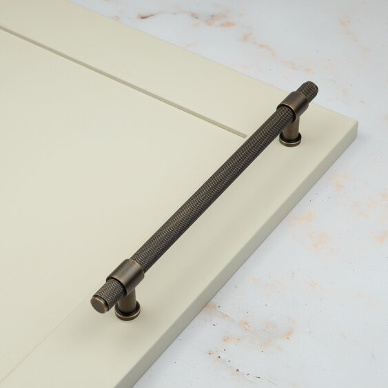 Handle & Home Antique Brass Knurled Handles with Clasp Detailing - 224mm Handle