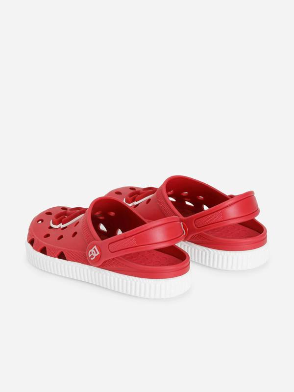 DAGS6011_RED_3