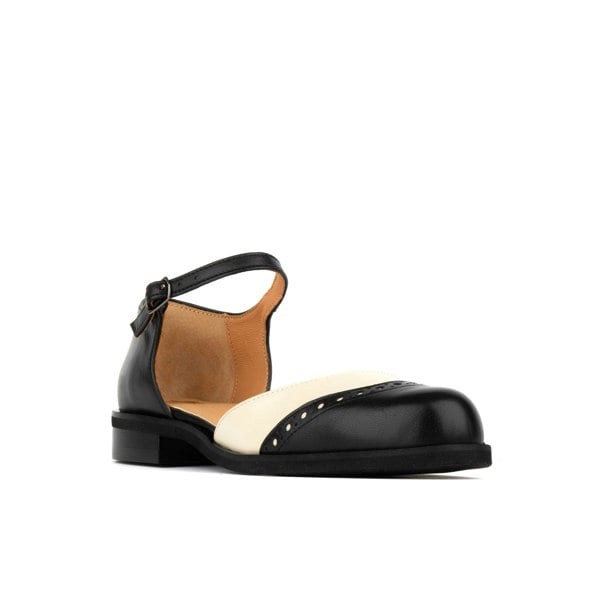 Embassy London Gigot - Black & Cream - Women's closed heel round toe leather flat sandal
