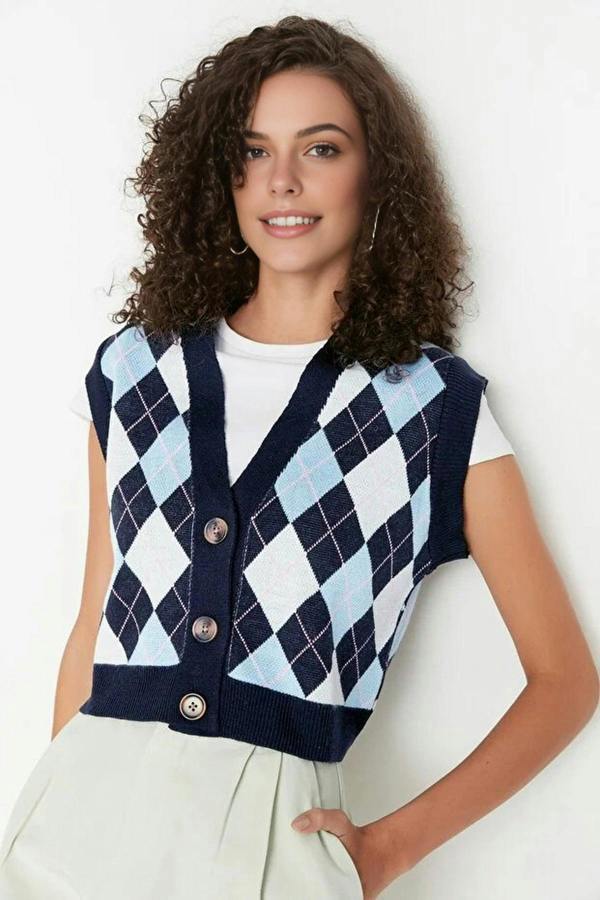 WOVCOR Crop V-Neck Knit Vest