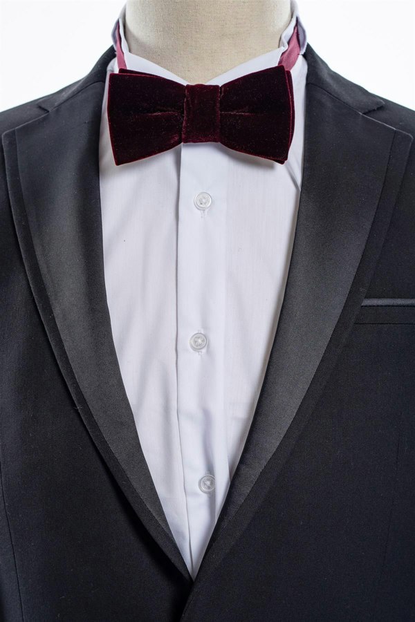 House of Cavani Velvet bow tie & pocket square set