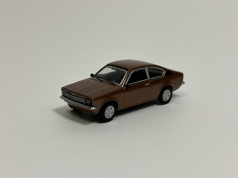 Minichamps Opel Kadett Coupe 1973 Copper Metallic 1:87 Scale 870040124