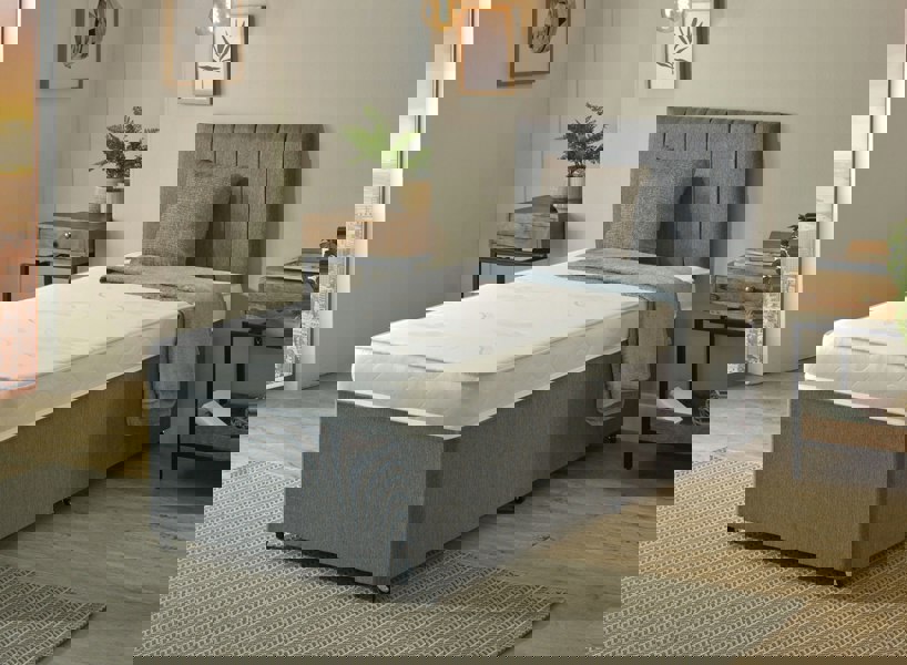 eXtreme Comfort Orthopaedic Reflex Foam Mattress - 4" Deep, Medium Firm Hypoallergenic