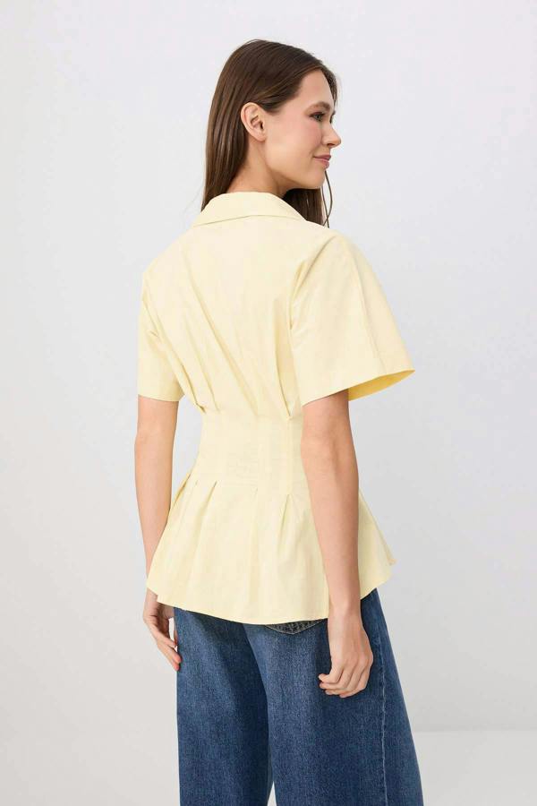 WOVCOR Pleated Detail Fitted Short Sleeve Shirt