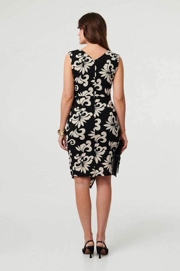 Black | Printed Sleeveless Knee Length Dress