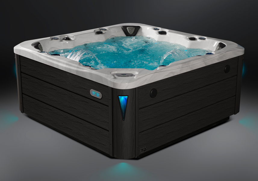 Commodore™ 6-7 Person Hot Tub (includes Cover & Steps)