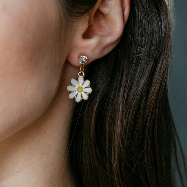 The Colourful Aura White Daisy Sun Flower Zircon Dangle Drop Summer Floral Handmade Stud Earrings