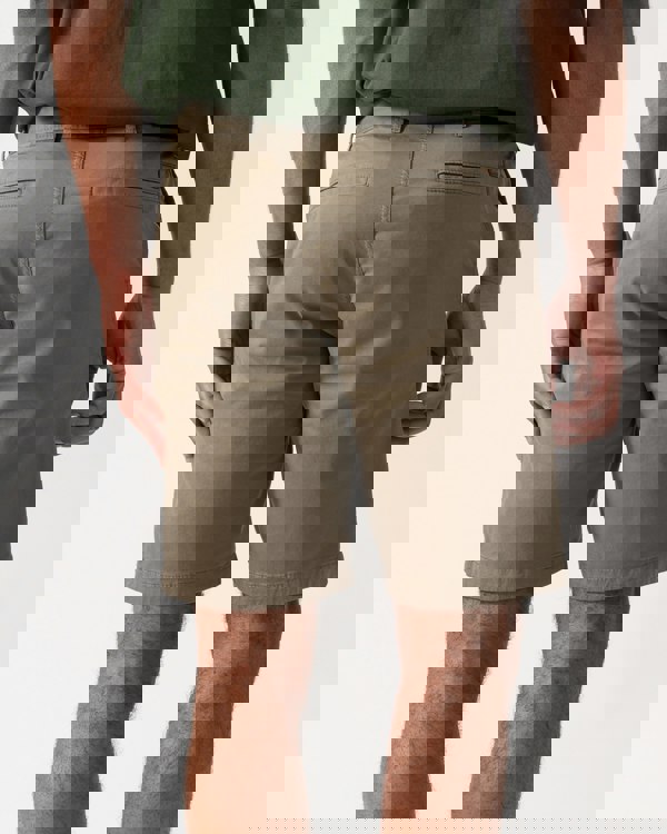 back shot of model wearing BOSS Orange Mens Slim Fit Chino Shorts in Stretch Cotton Twill, Open Green