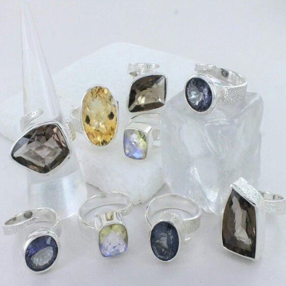 Reeves & Reeves Exclusive Cocktail Rings