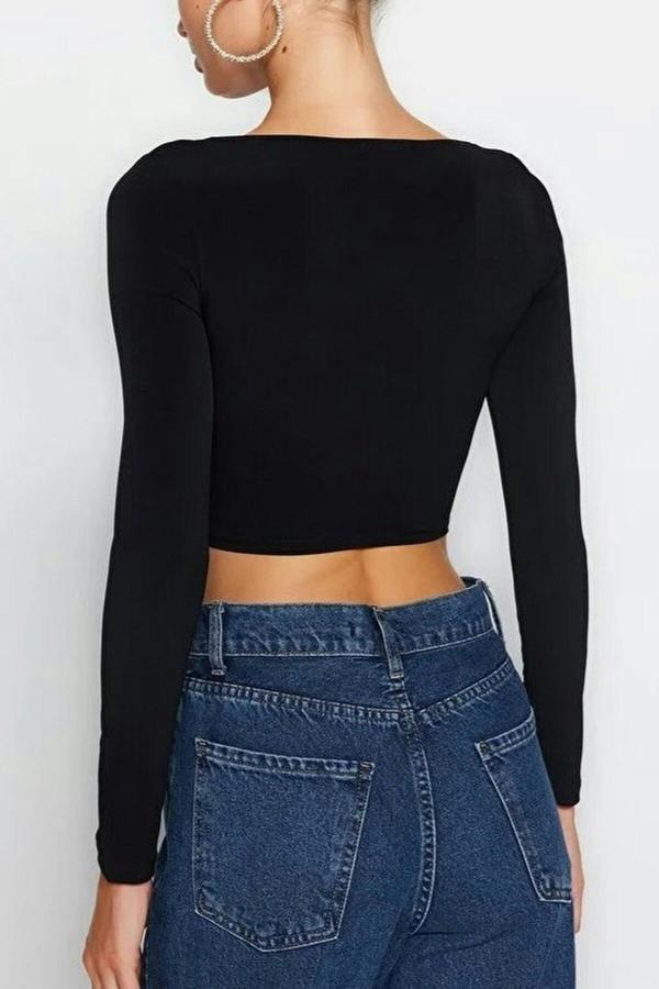 WOVCOR Cut Out Detailed Knit Blouse