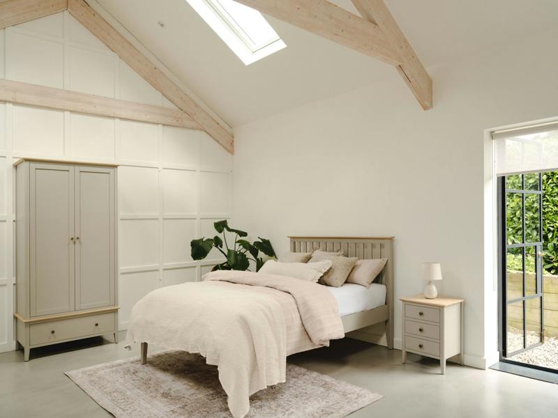Statement Furniture Pembroke Bed Frame with Slatted Headboard Double 4ft6 King 5ft