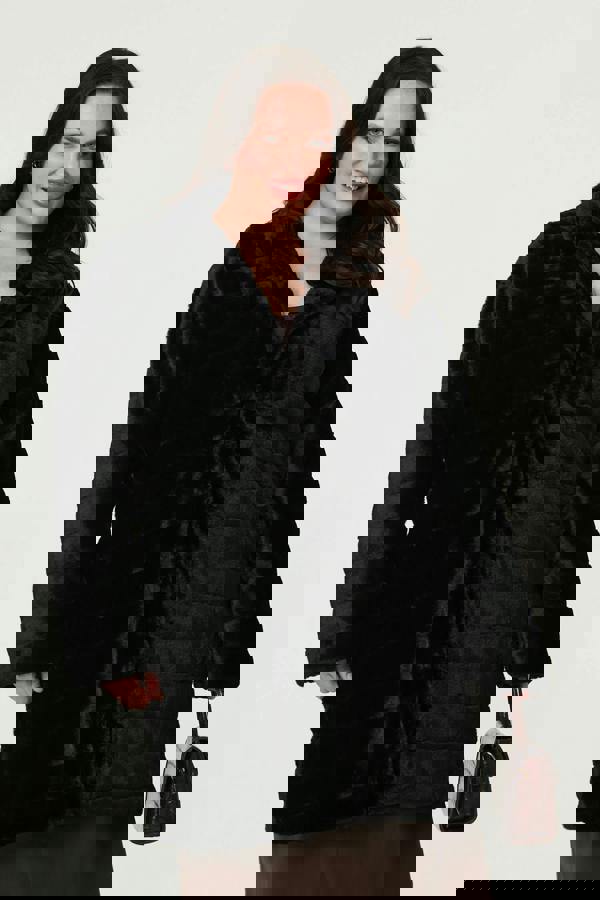 Black | Curve Faux Fur Thigh Length Coat