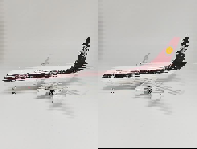 InFlight200 Qatar Airways Airbus A340-211 A7-HHK With Stand 1:200 Scale Inflight200 IF342QT0323