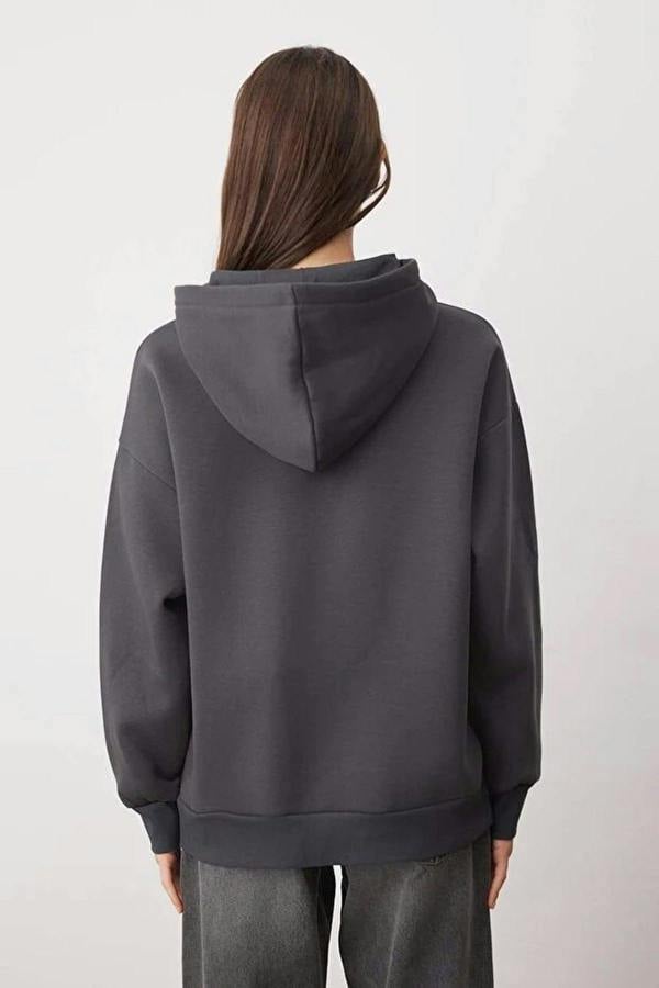 WOVCOR Oversize Embroidered Fleece Knit Sweatshirt