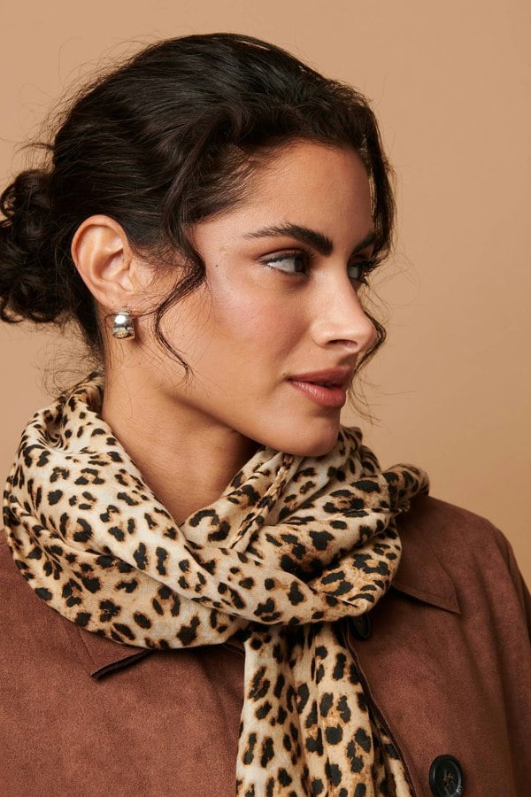 Brown | Animal Printed Relaxed Shawl Scarf
