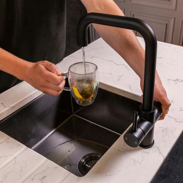 Flode Kyld 4 in 1 Instant Boiling & Cold Water Tap with Filtered Chilled Water | Matt Black Finish