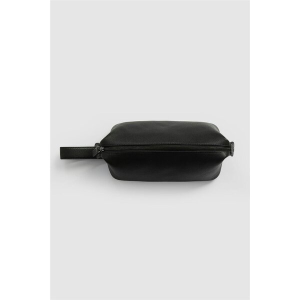Antique Rogue Leather Washbag with Handle