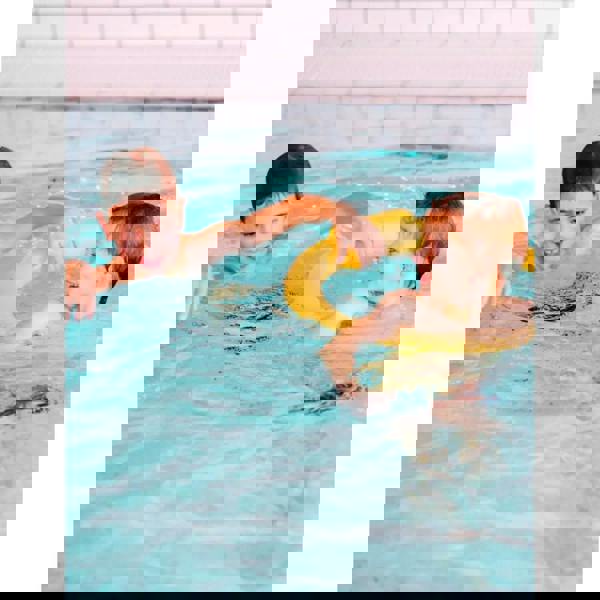 Yellow comfy noodle connector with textured grip for four noodles