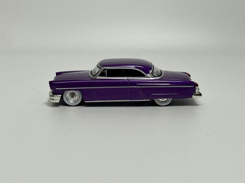 Mini GT Lincoln Capri Hot Rod 1954 Purple Metallic LHD 1:64 Scale MGT00757L