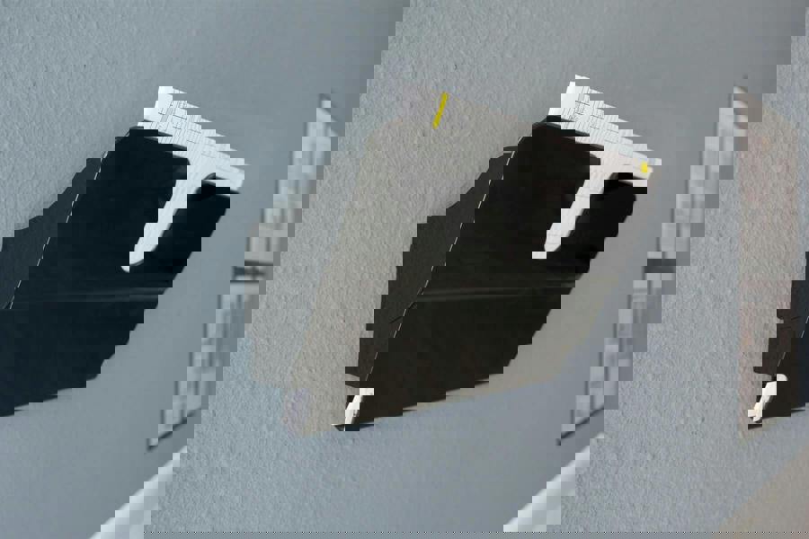 Durable A4 Magnetic Literature Holder | Wall-Mounted Display | FLEXIPLUS | Black