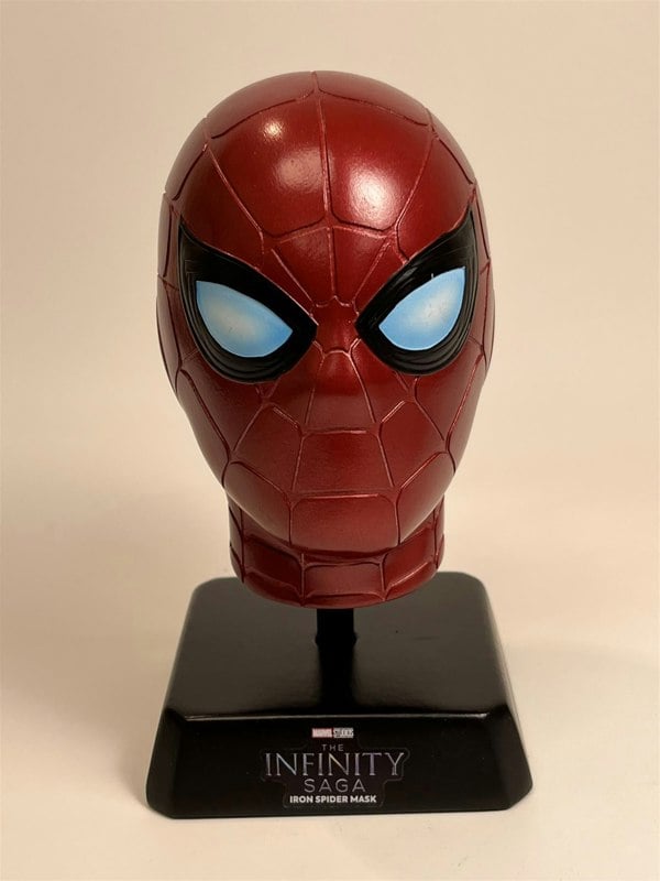 Eaglemoss Iron Spider Mask The Infinity Saga Avengers 18cm Polyresin Prop on Stand