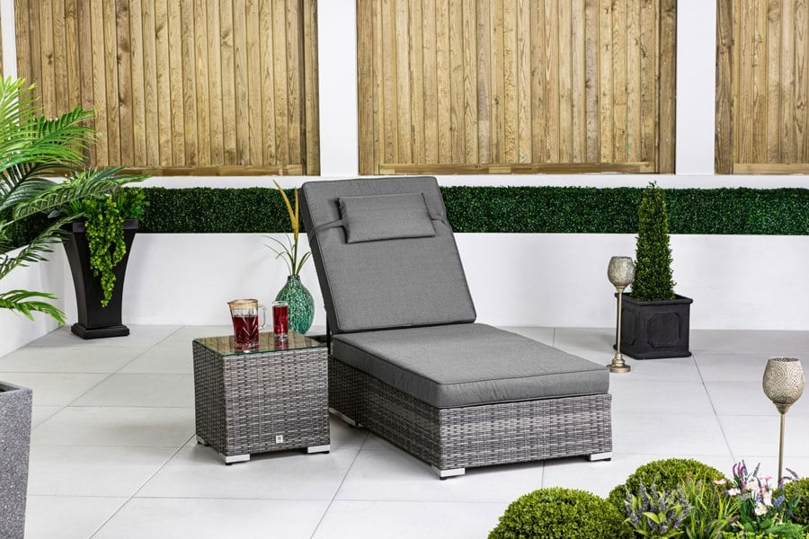 Giardino Rattan Sun Lounger & Table Set