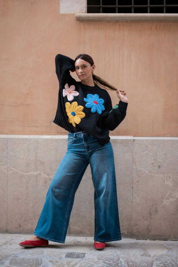 Gini London Black Floral Crochet Chunky Knit Oversized Jumper