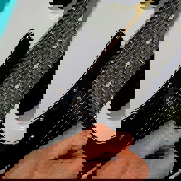 3rd Avenue 3/4 Size Electric Guitar Pack with Amp#Colour_White