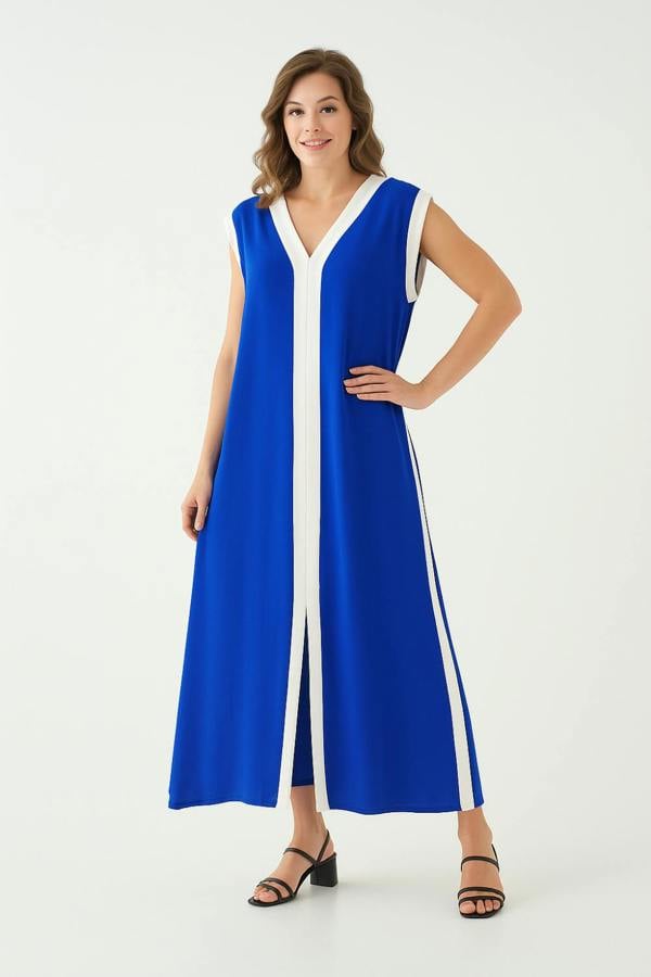 Hoxton Gal Oversize Sleeveless V-Neck Colorblock Maxi Dress in Blue and White