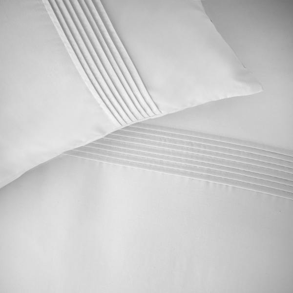 Catherine Lansfield Pintuck Easy Iron Percale Duvet Cover Set White