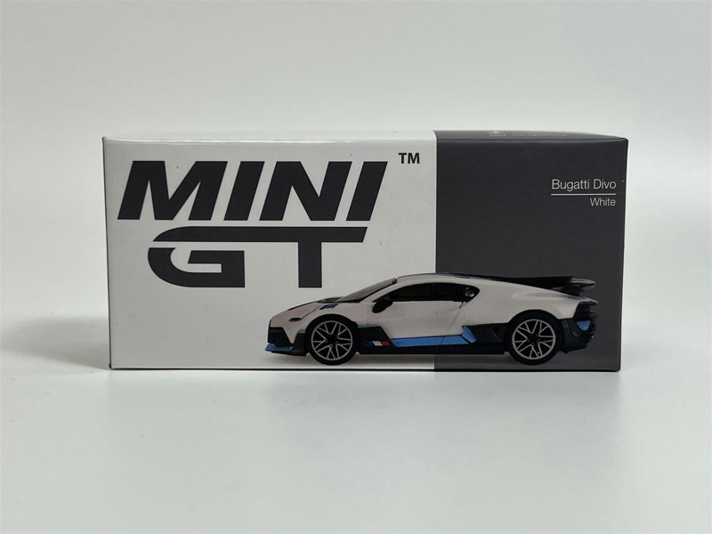 Mini GT Bugatti Divo White LHD 1:64 Scale Mini GT MGT00661L