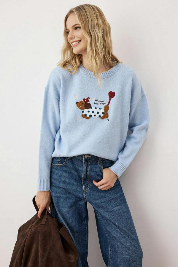 WOVCOR Soft Textured Wide Pattern Dog Embroidered Knitwear Sweater