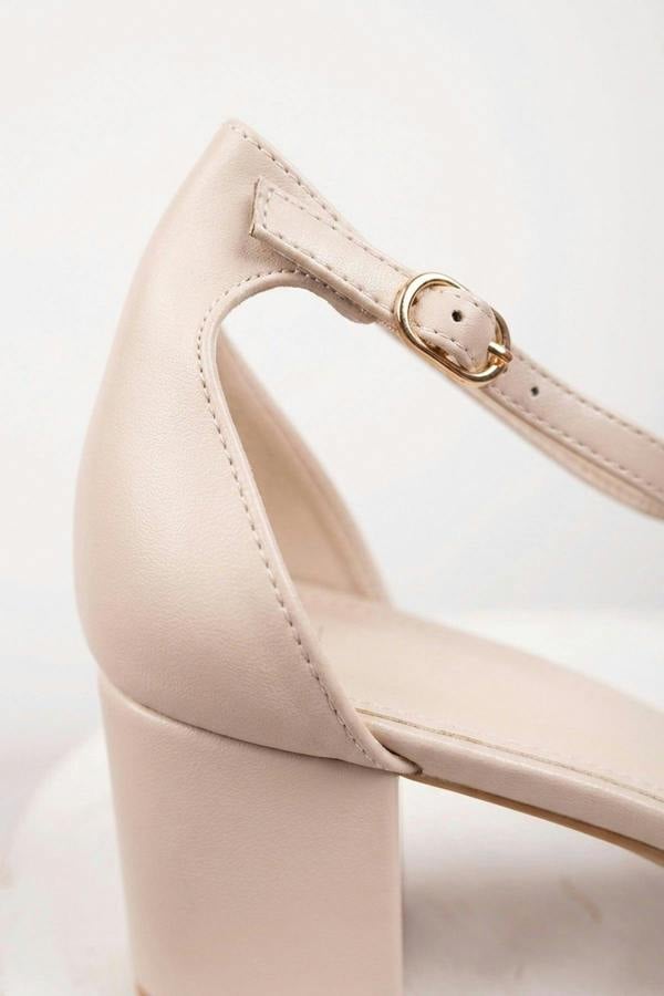 Saoirse Minimalist Block Heel Ankle Sandals - Beige
