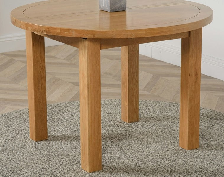 That's Furniture Edmonton Round Extendable Oak Dining Set with Stanford Oak Chairs