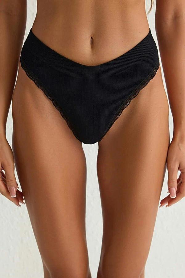 WOVCOR 2-Pack Seamless Lace Detail Thong Knitted Panties