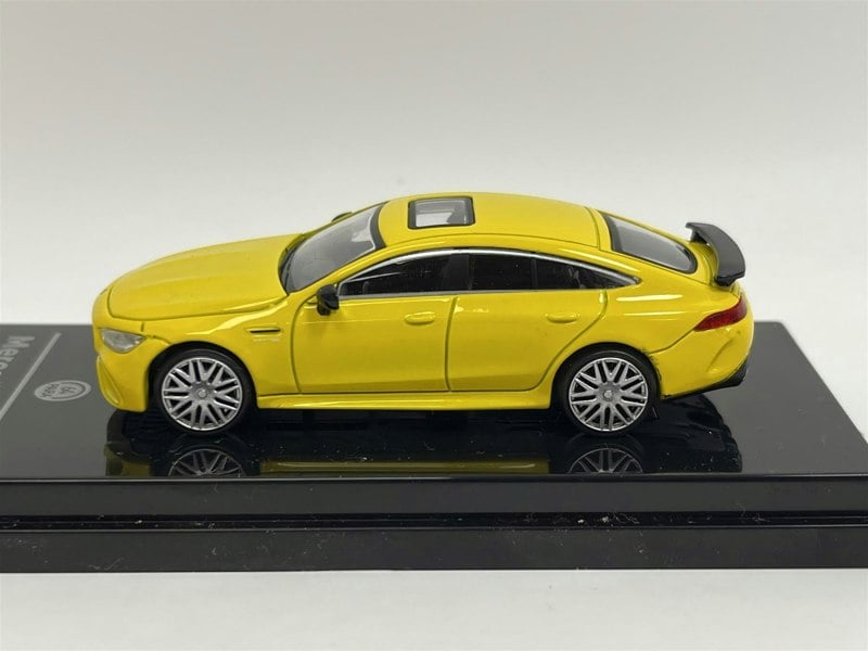 2018 mercedes amg gt 63s yellow lhd 1:64 scale paragon 55285